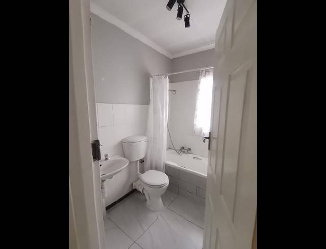 2 BEDROOM TOWNHOUSE FOR SALE IN NAVALSIG